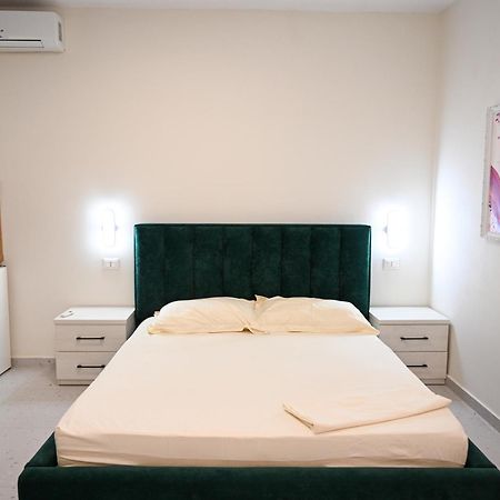 Vila Hoxha Durrës Extérieur photo