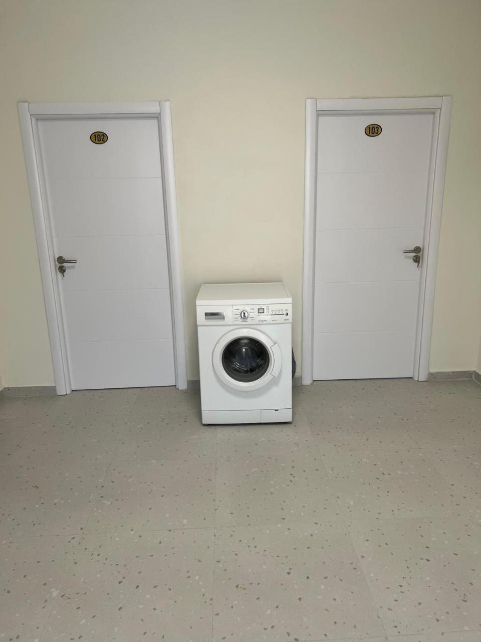 Vila Hoxha Durrës Extérieur photo