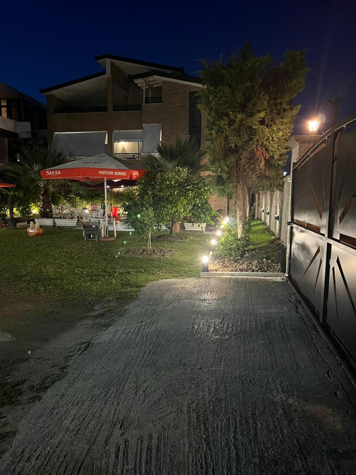 Vila Hoxha Durrës Extérieur photo