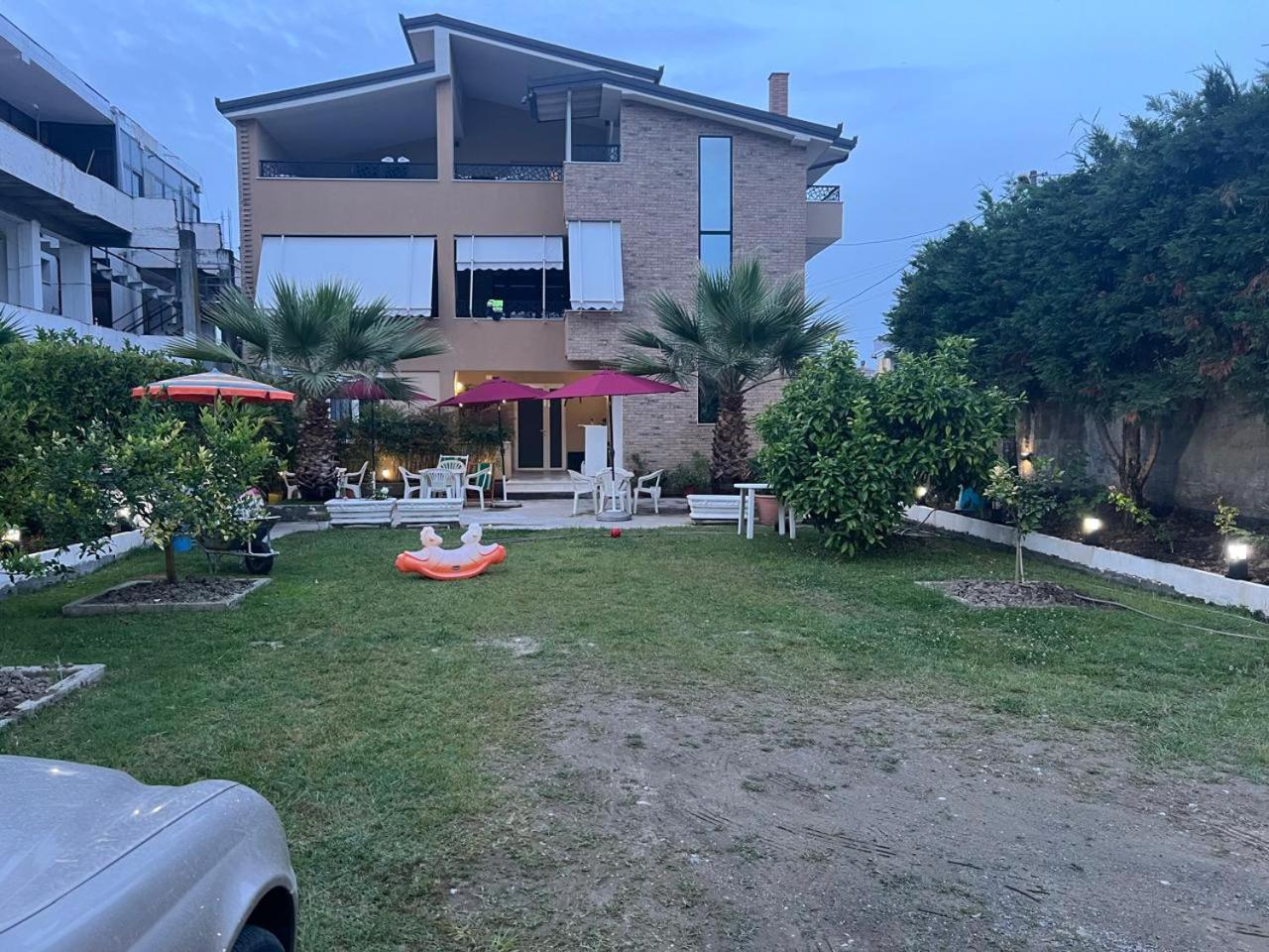 Vila Hoxha Durrës Extérieur photo