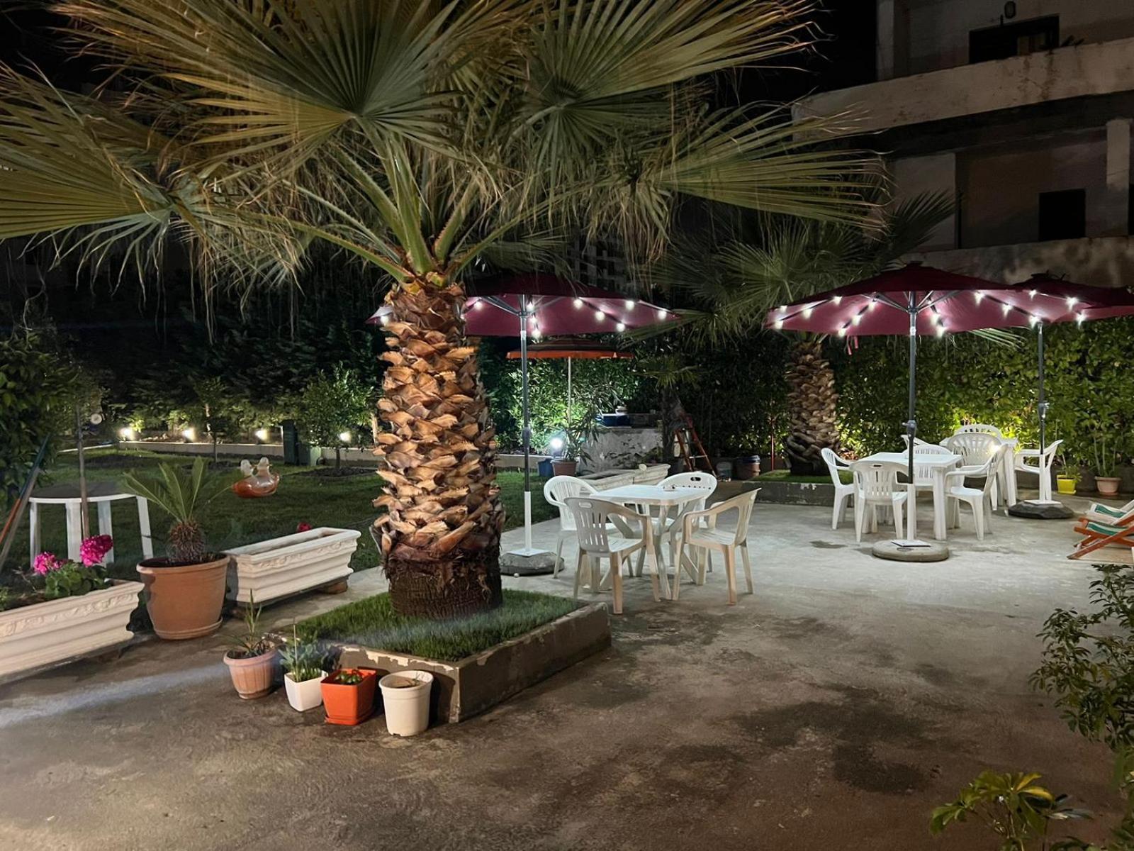 Vila Hoxha Durrës Extérieur photo