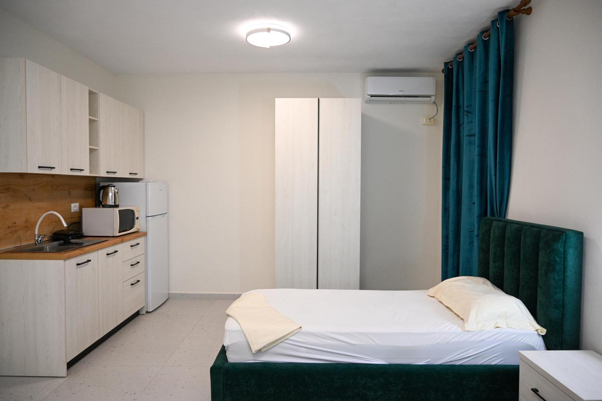 Vila Hoxha Durrës Extérieur photo