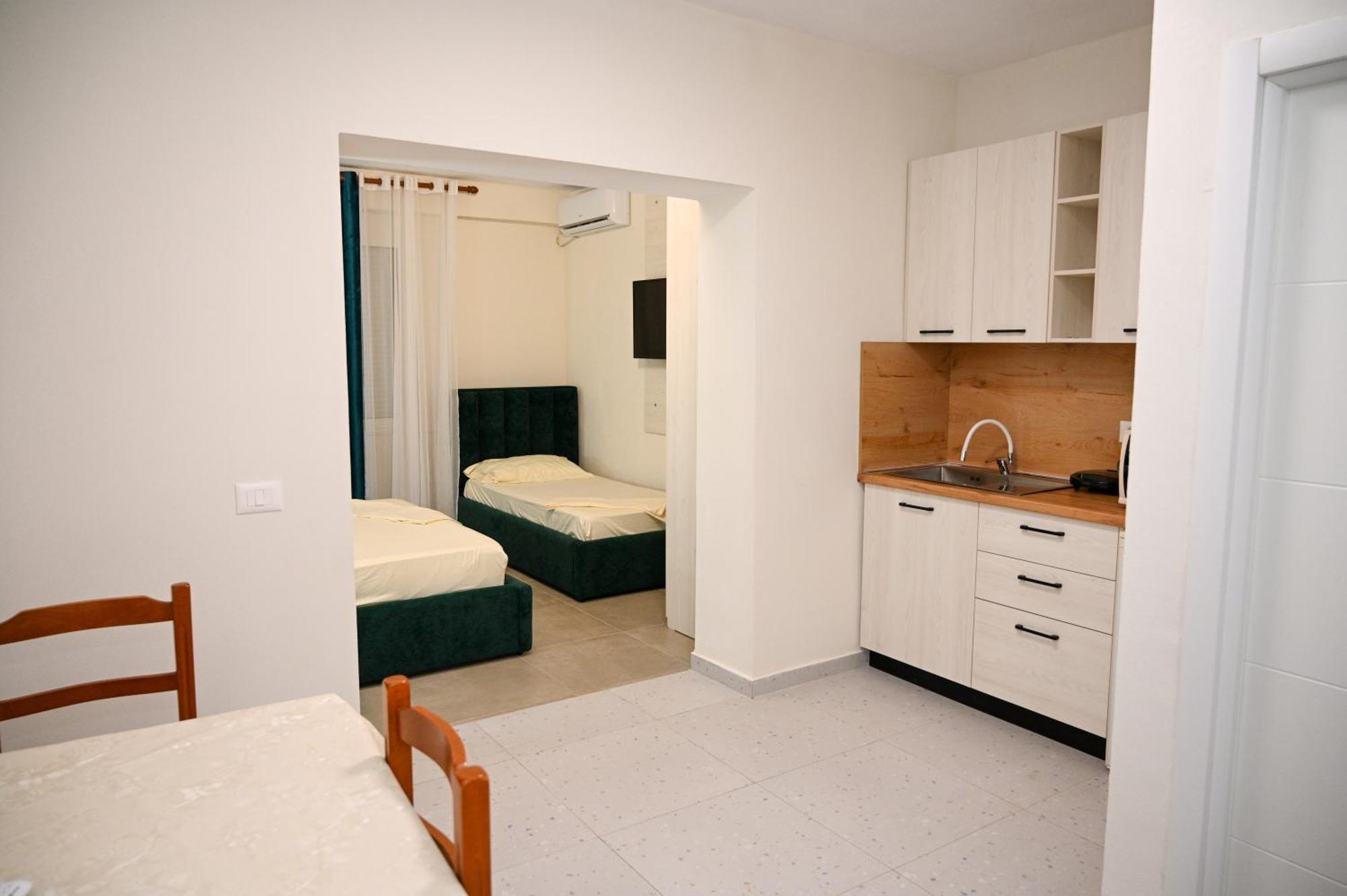 Vila Hoxha Durrës Extérieur photo