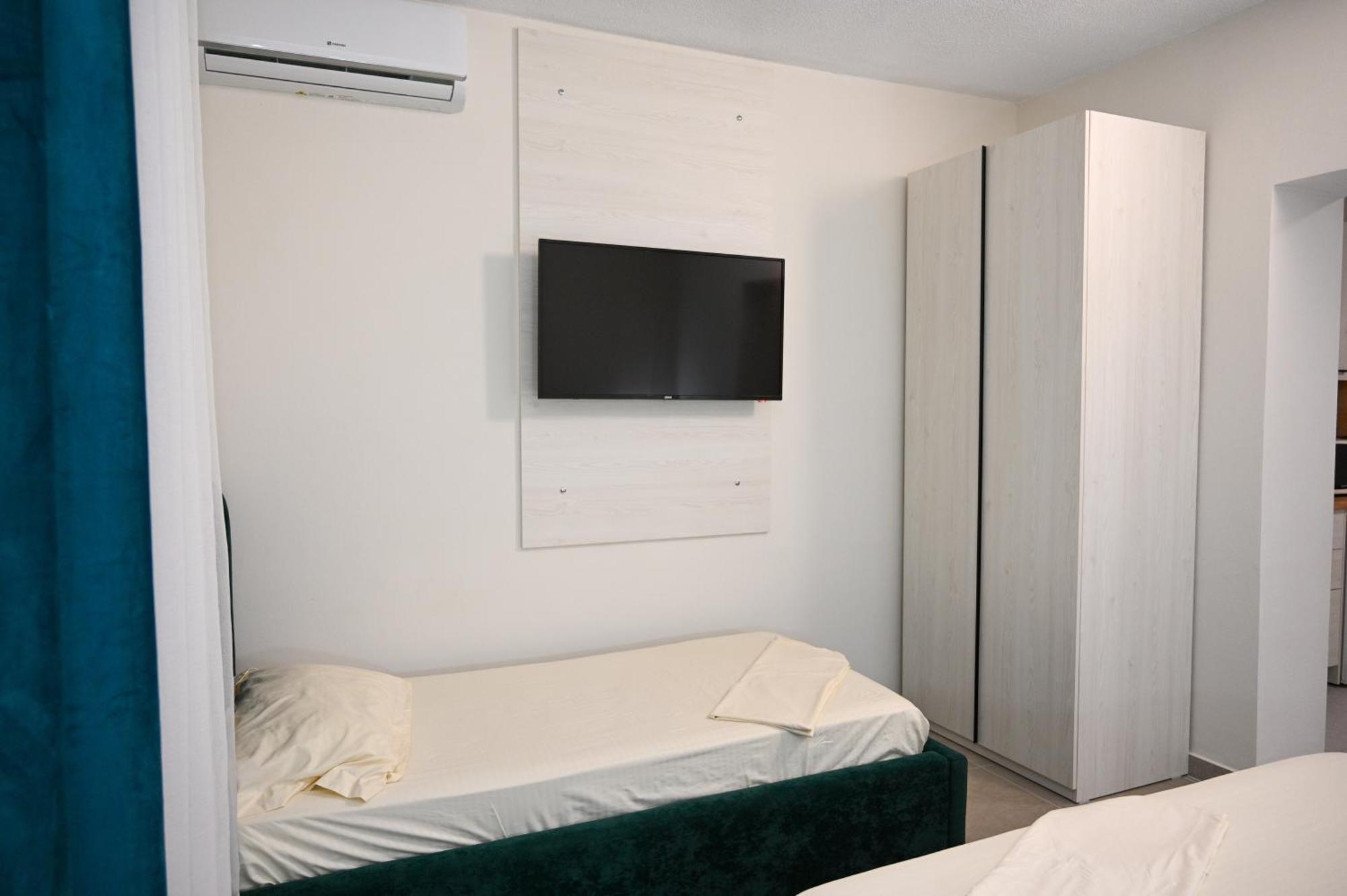 Vila Hoxha Durrës Extérieur photo