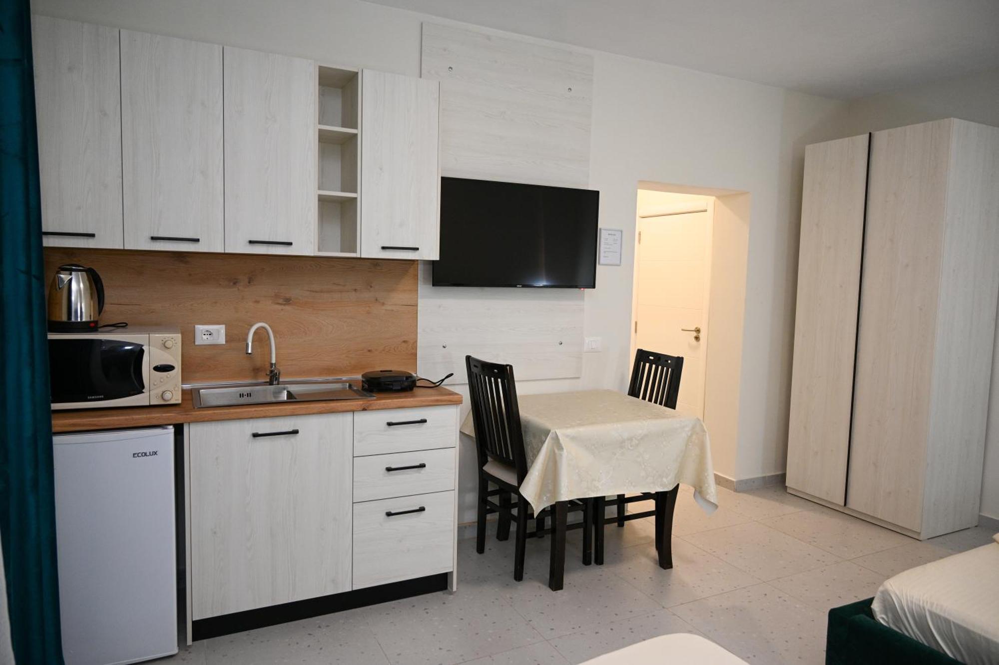 Vila Hoxha Durrës Extérieur photo